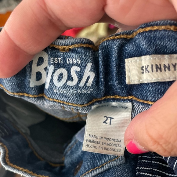 OshKosh B'gosh Classic Blue Skinny Denim Kids Jeans size 2T waist adjustable - Picture 4 of 4
